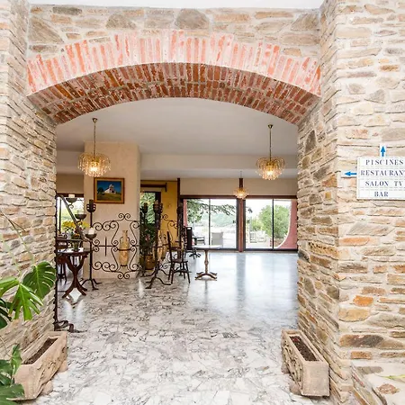 Hotel Le Catalan Restaurant Le Miradou 3*